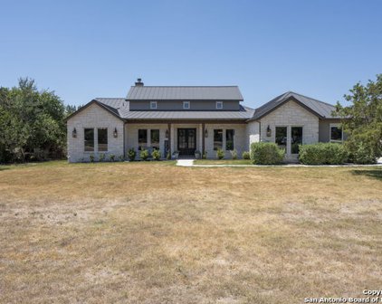 784 Cambridge Dr, New Braunfels