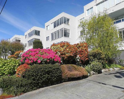 1354 Winter Street Unit 204, White Rock