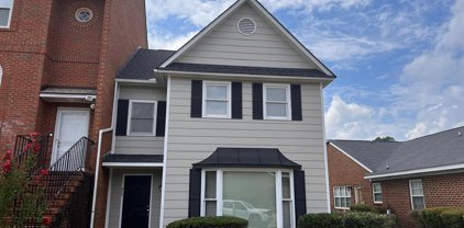 409 BENNINGTON LN, Albany