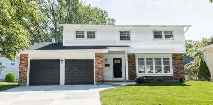 1003 E Greenwood Drive, Mount Prospect