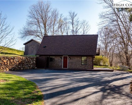 188 Walnut Ridge Road, Sparta
