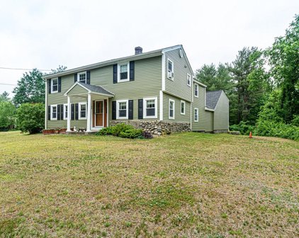 66 Tyngsboro Rd, Westford