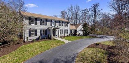 130 Lakeland Dr, Sterling