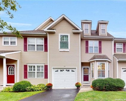 25 Deer Valley Drive Unit #11C, Nesconset