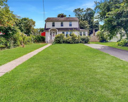 22 Elm Avenue, Glen Cove