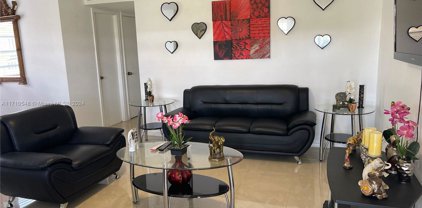 5300 Washington St Unit #B221, Hollywood