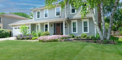 105 Claremont Drive, Naperville