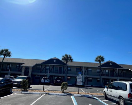 7400 Spring Hill Drive Unit 209, Spring Hill