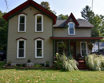 207 Center, Holly Vlg