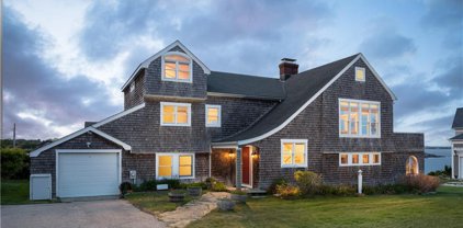 2 Clarkes Village  Road, Jamestown