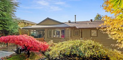 5256 Malaspina Place, North Vancouver