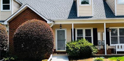 1062 Sasha Lane, Roswell