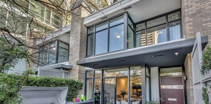 1309 Civic Place Mews, North Vancouver
