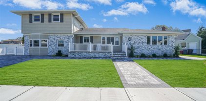 51 Island Parkway, Island Park