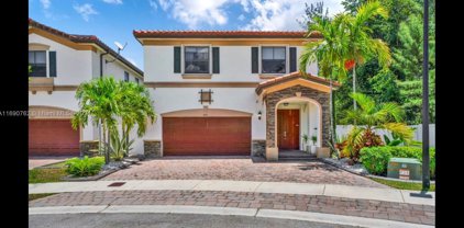 8521 W 33rd Ave, Hialeah