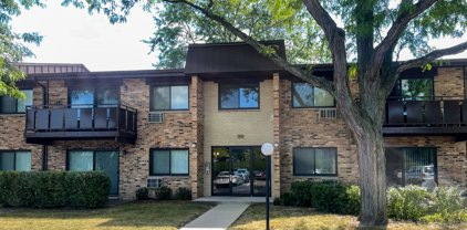 2640 N Windsor Drive Unit #103, Arlington Heights