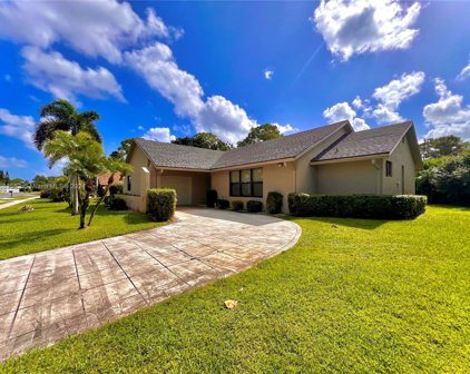 8320 E Waccamaw Ln E, Lake Worth