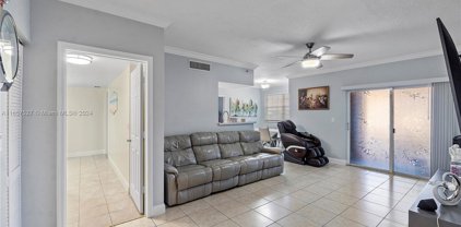 131 Sw 117th Ave Unit #8103, Pembroke Pines