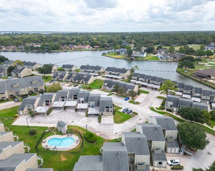 22 April Point Drive, Conroe