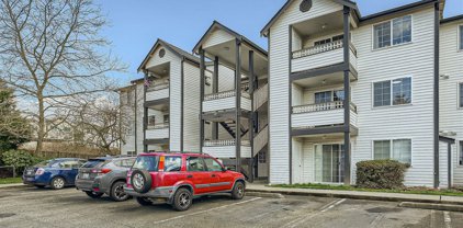 10824 SE 170th Street Unit #B101, Renton