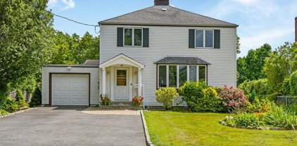 20 Myrtle Place, Eastchester