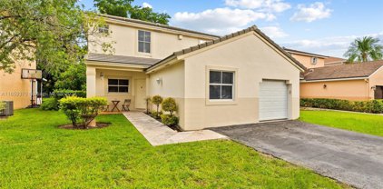 349 Nw 207th Ave, Pembroke Pines