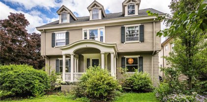 174 Soldiers  Place, Buffalo City-140200