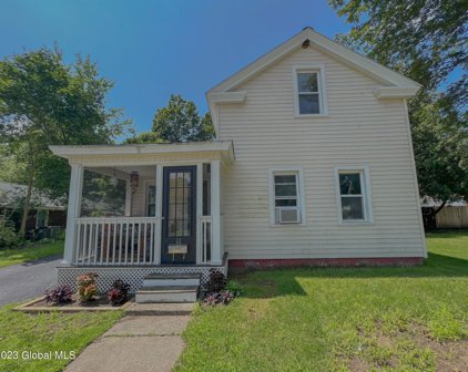 11 Maple Avenue, Ballston Spa