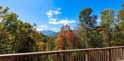 342 Hiking Trail  Drive, Burnsville