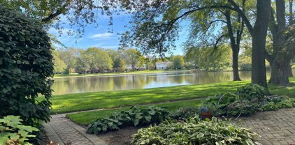 111 N Peartree Lane, Arlington Heights