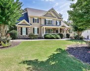 128 Brookfield Court, White image