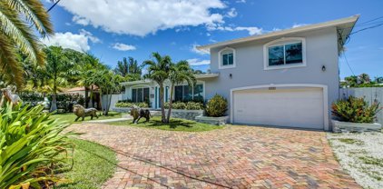 2456 Bayview Dr, Fort Lauderdale