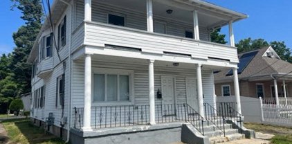 3-5 Pond St, Ashland