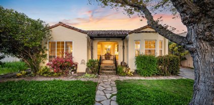 921 College AVE, Palo Alto