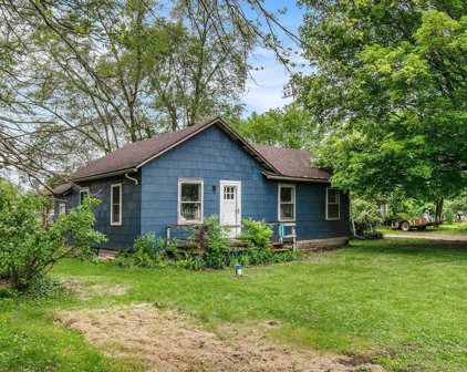 52805 Helmen Avenue, South Bend