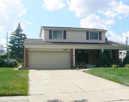 33857 Kennedy, Sterling Heights