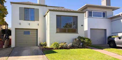 76 Elmwood DR, Daly City