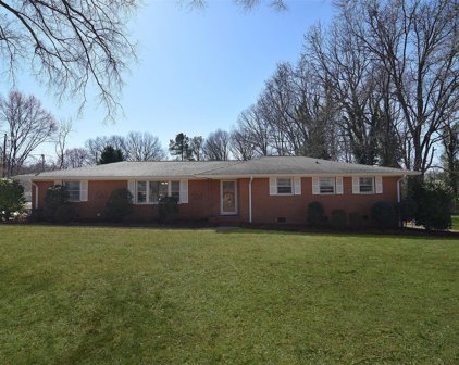 13118 Blacksmith  Court, Matthews