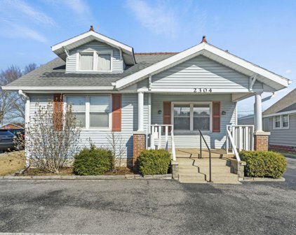 2304 Memorial Blvd, Springfield