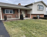 1516 Pondview Dr, Winchester image