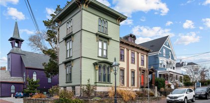 92 Pelham Street Unit 2, Newport