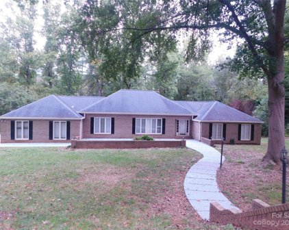 108 Woodside  Street, Morganton