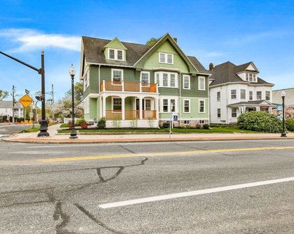41 E Central St, Natick