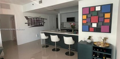 950 Brickell Bay Dr Unit #1210, Miami