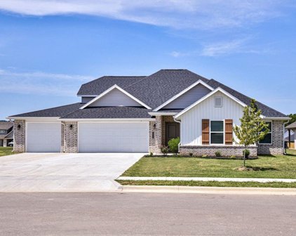 651 Mary Katherine Street, Prairie Grove