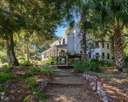 8555 Middleton Point Lane, Edisto Island