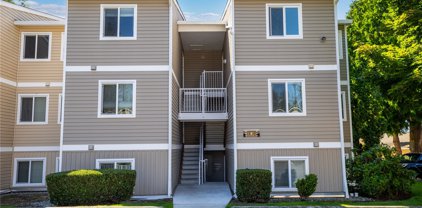 12423 NE 131st Ct Unit #E-201, Kirkland