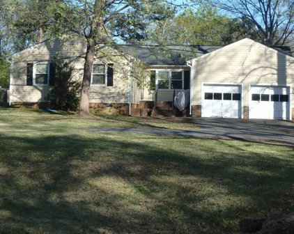 123 Graystone, Moore