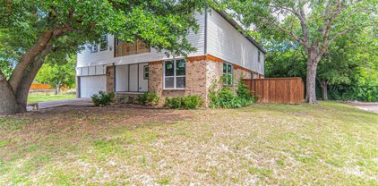 6400 Basswood  Drive, Fort Worth