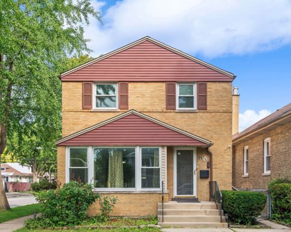 2956 W Chase Avenue, Chicago